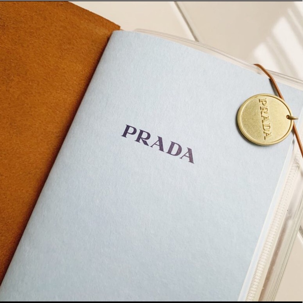 🦕 SUPER RARE PRADA NOTEBOOK🦕